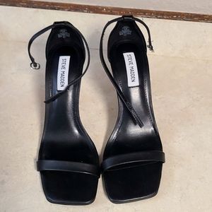 Steve Madden Black Square Toe Heel 9.5 NWOT